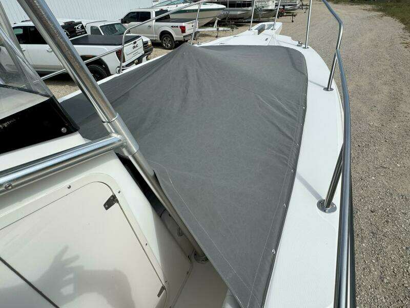 26ft Boston Whaler Yacht For Sale