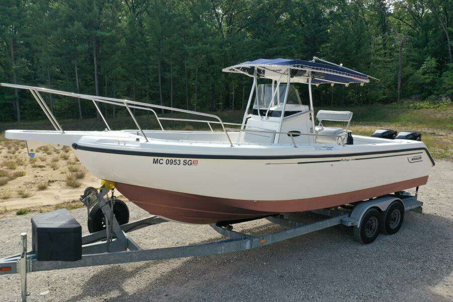 26ft Boston Whaler Yacht For Sale