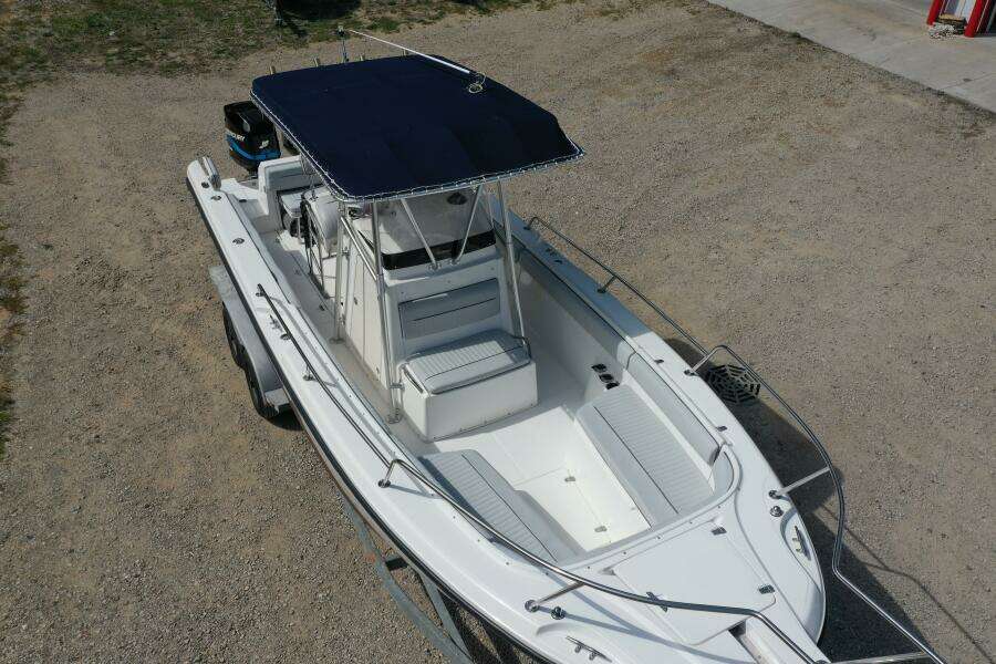 26ft Boston Whaler Yacht For Sale