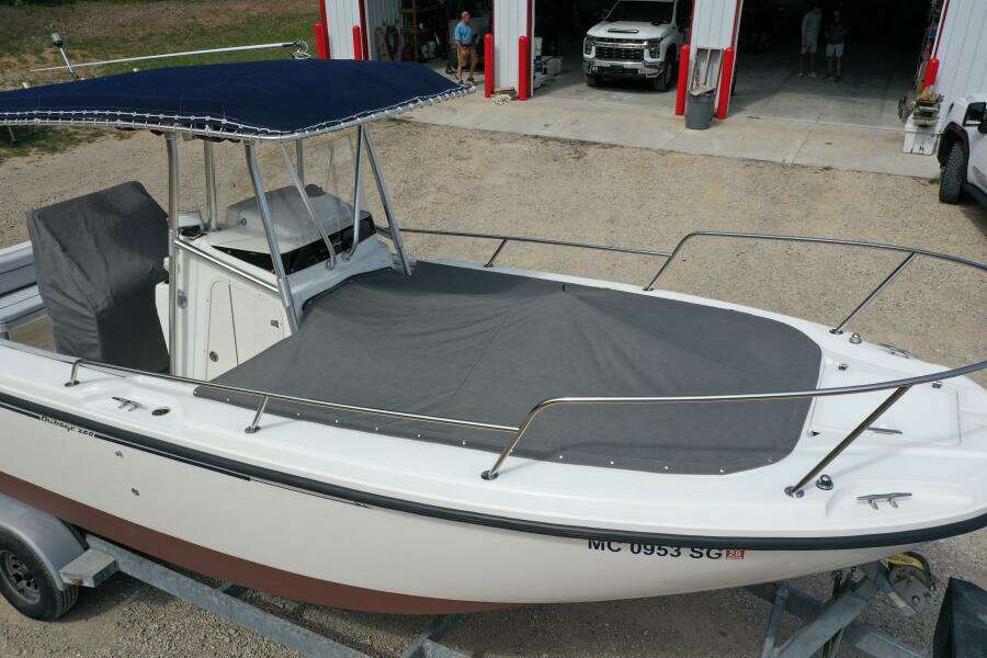 26ft Boston Whaler Yacht For Sale