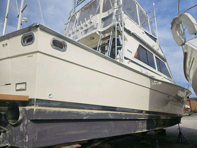 Dirty Hooker 46ft Viking Yacht For Sale