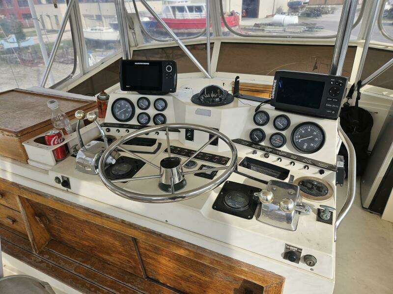 Dirty Hooker 46ft Viking Yacht For Sale