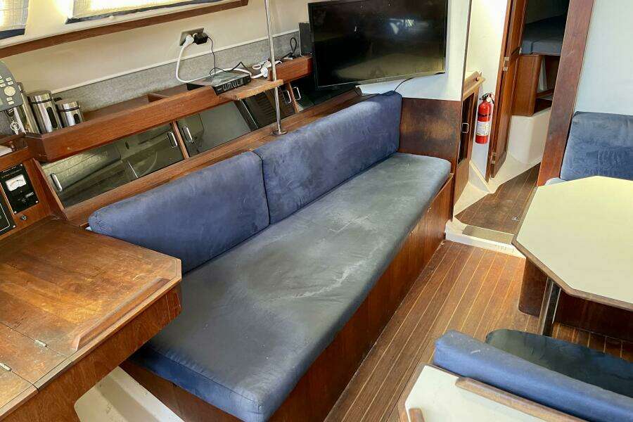 34ft Hunter Yacht For Sale