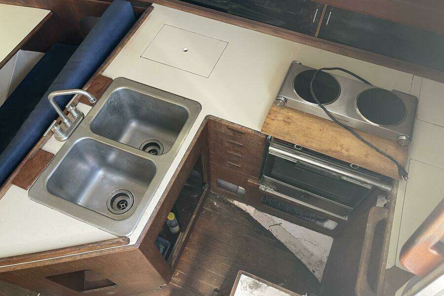 34ft Hunter Yacht For Sale