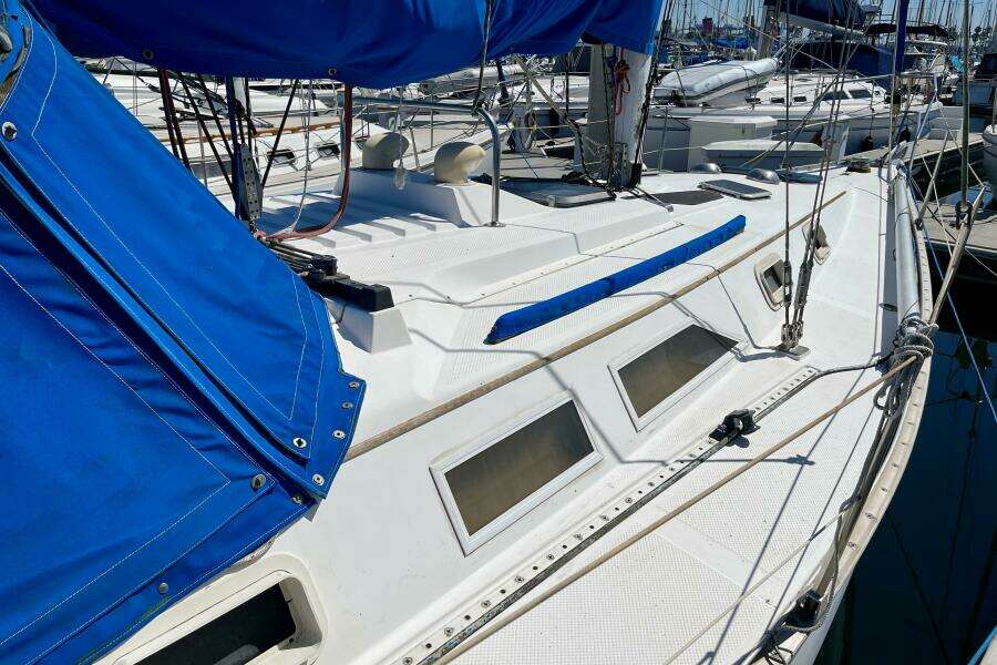 34ft Hunter Yacht For Sale