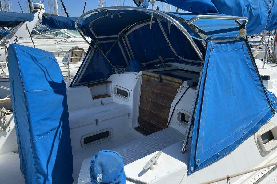 34ft Hunter Yacht For Sale