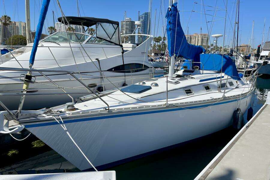 34ft Hunter Yacht For Sale