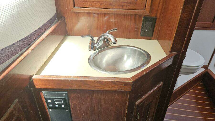 Wonder 44ft Wellington Yacht For Sale