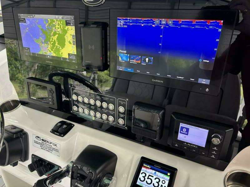 29ft Sea Fox Yacht For Sale
