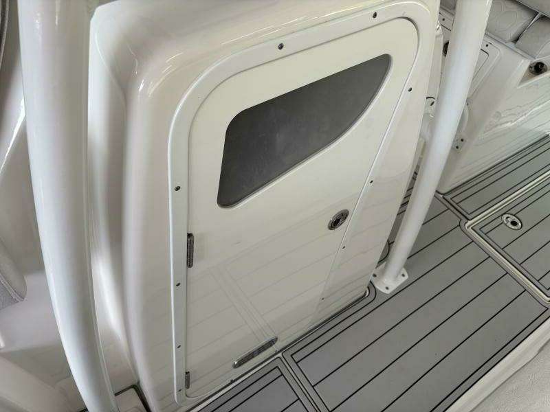 29ft Sea Fox Yacht For Sale
