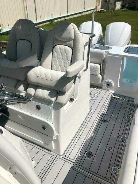 29ft Sea Fox Yacht For Sale