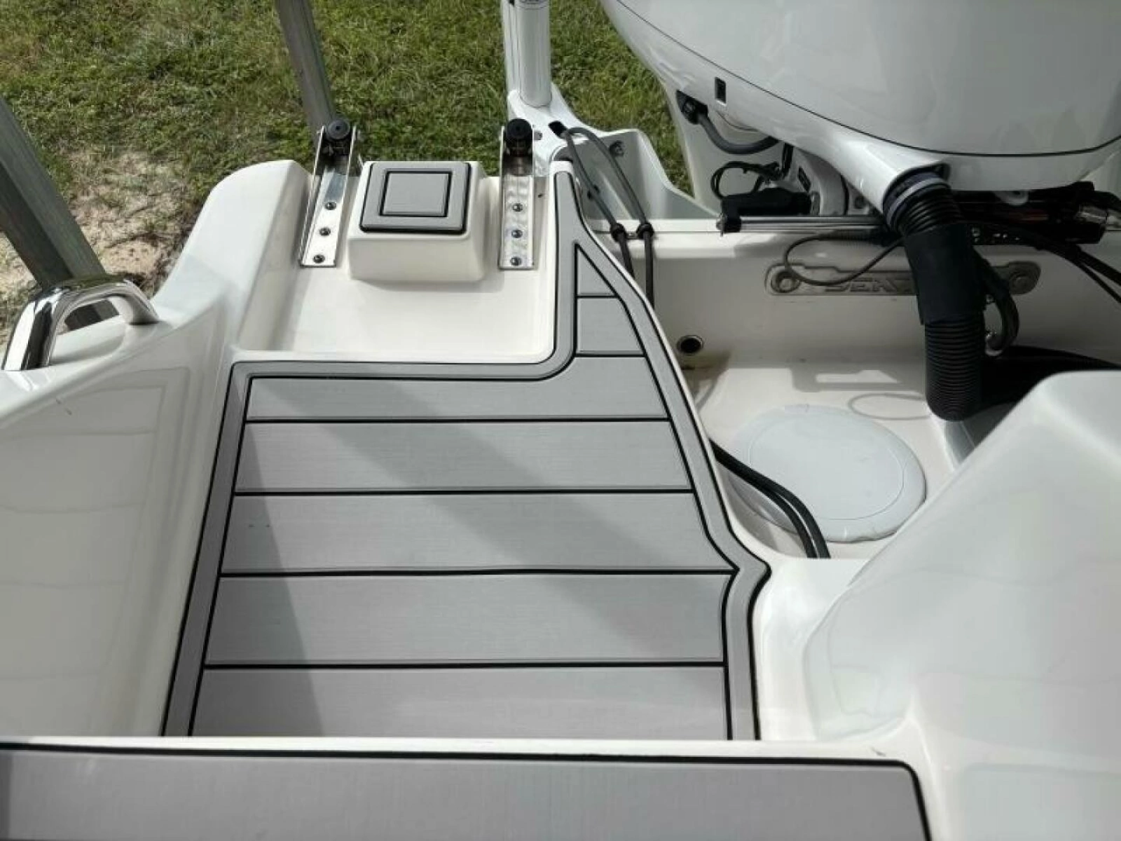 2021 Sea Fox 288 COMMANDER