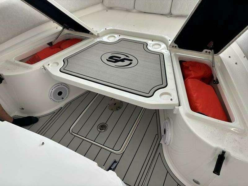 29ft Sea Fox Yacht For Sale