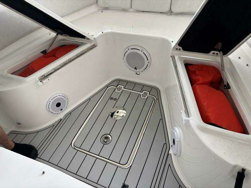 29ft Sea Fox Yacht For Sale