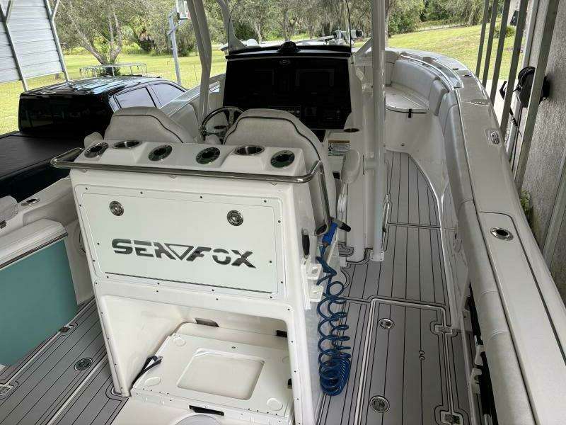 29ft Sea Fox Yacht For Sale