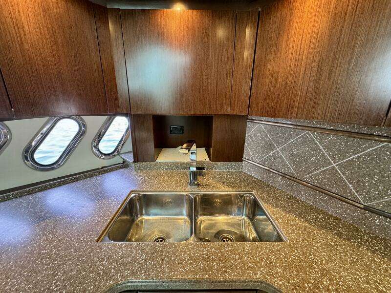 54ft Cruisers Yachts Yacht For Sale