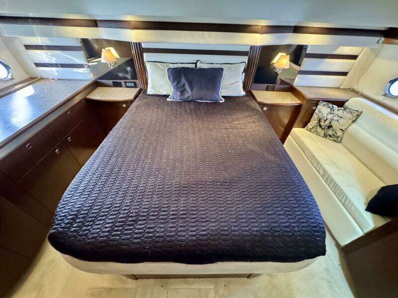 54ft Cruisers Yachts Yacht For Sale