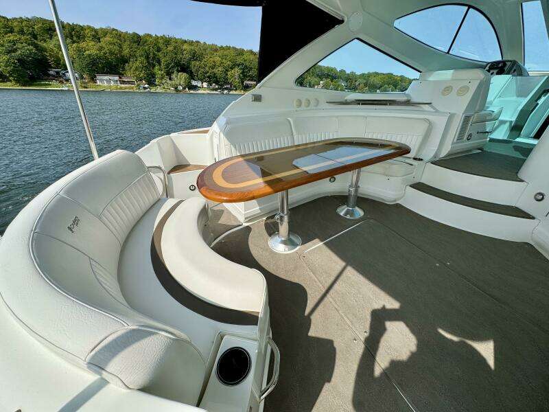54ft Cruisers Yachts Yacht For Sale