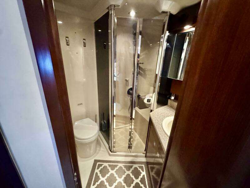 54ft Cruisers Yachts Yacht For Sale