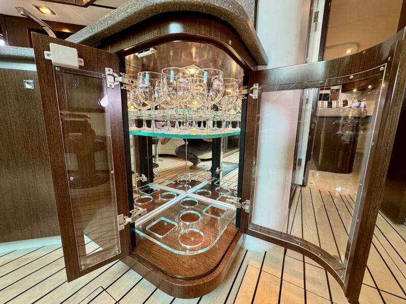 54ft Cruisers Yachts Yacht For Sale