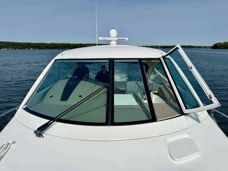54ft Cruisers Yachts Yacht For Sale