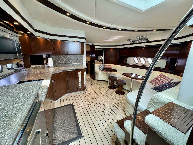 54ft Cruisers Yachts Yacht For Sale
