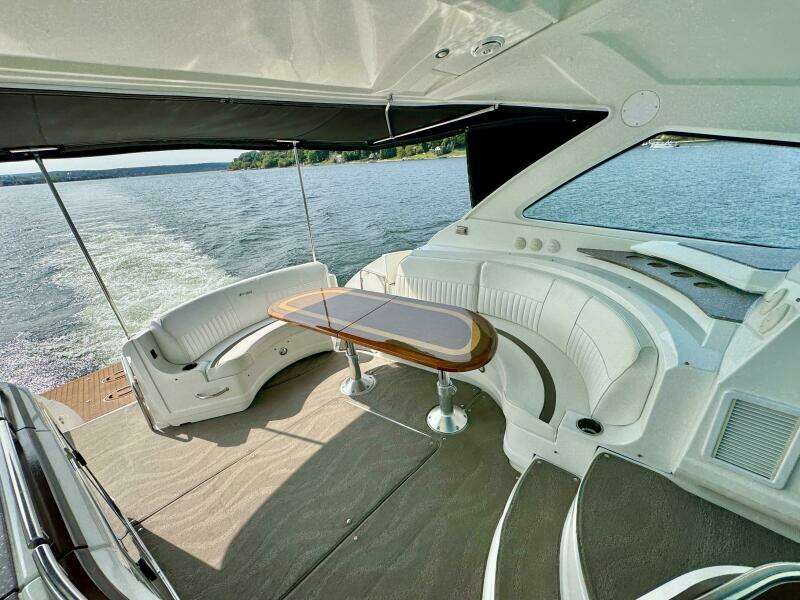 54ft Cruisers Yachts Yacht For Sale