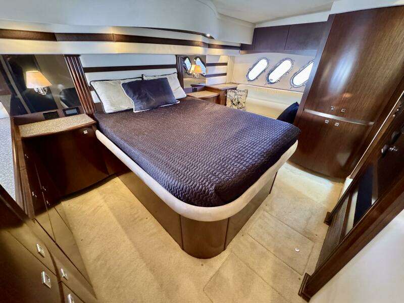 54ft Cruisers Yachts Yacht For Sale