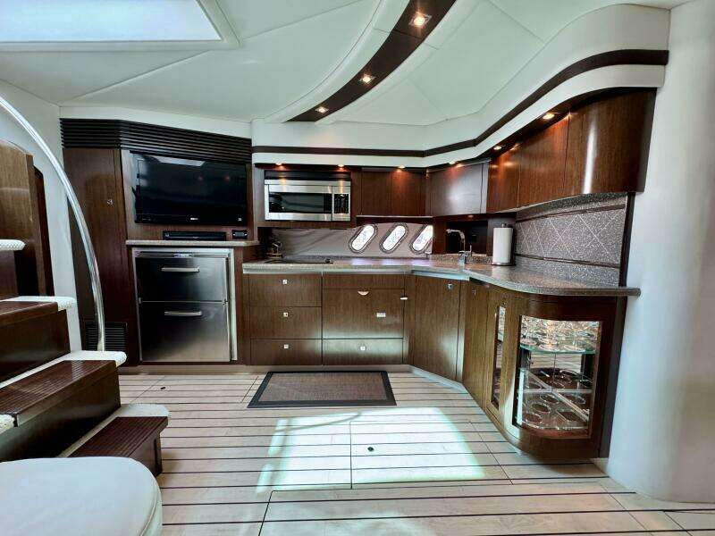 54ft Cruisers Yachts Yacht For Sale