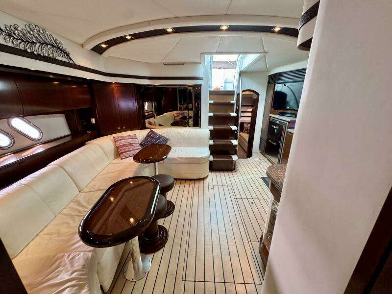 54ft Cruisers Yachts Yacht For Sale