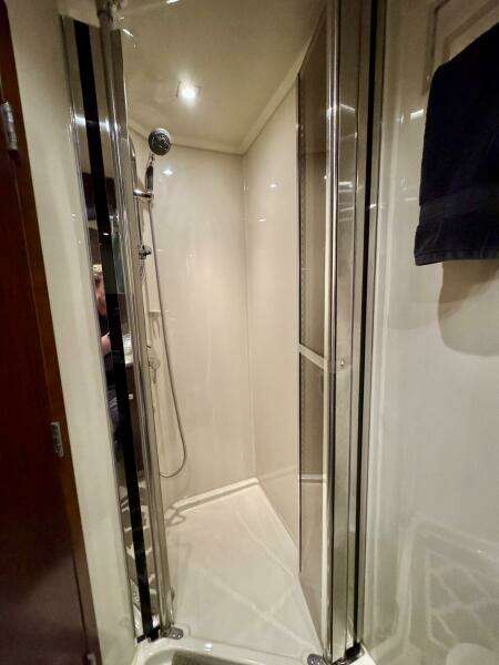 54ft Cruisers Yachts Yacht For Sale
