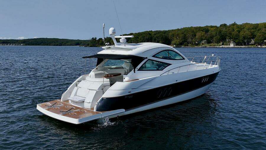 54ft Cruisers Yachts Yacht For Sale