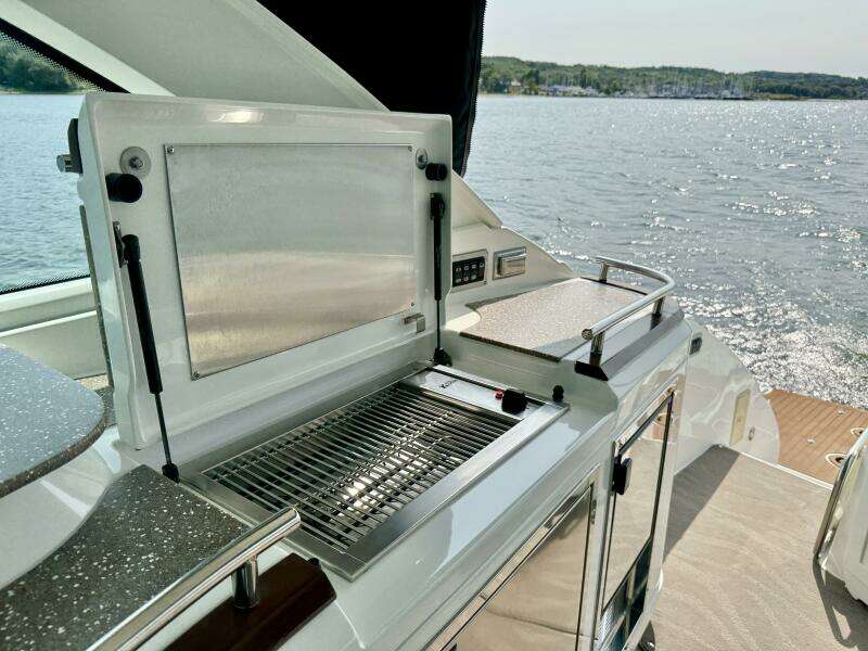 54ft Cruisers Yachts Yacht For Sale
