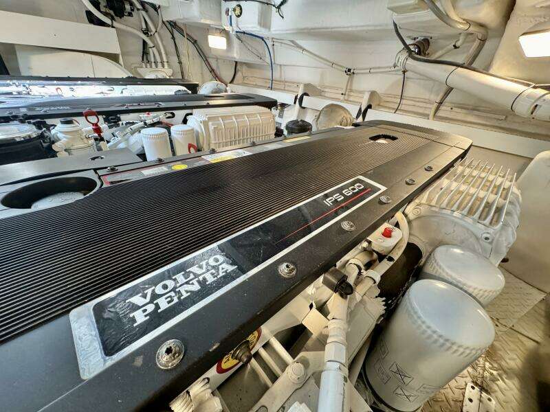54ft Cruisers Yachts Yacht For Sale
