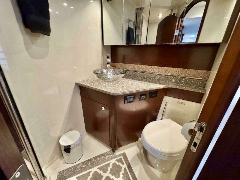 54ft Cruisers Yachts Yacht For Sale