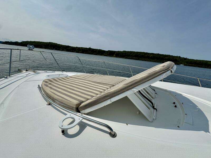 54ft Cruisers Yachts Yacht For Sale