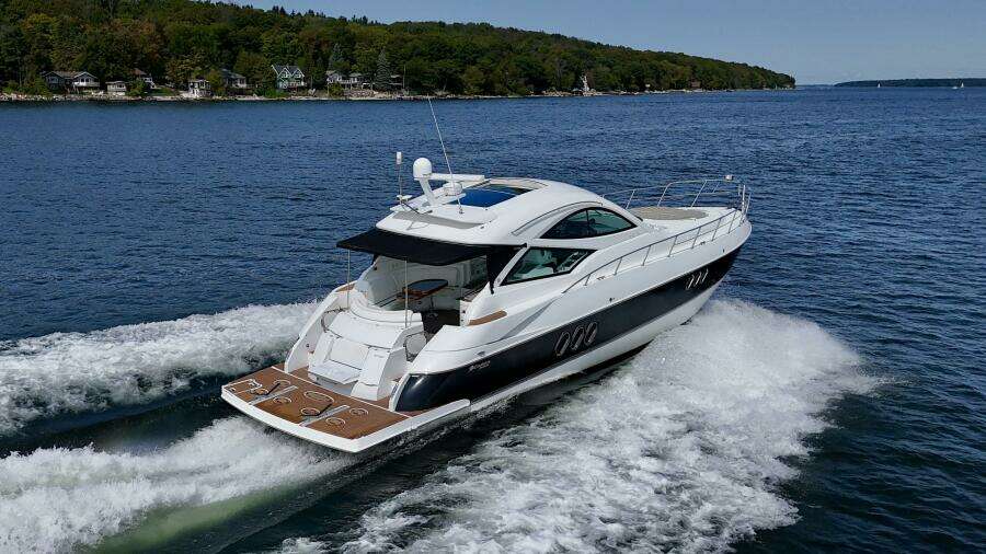 54ft Cruisers Yachts Yacht For Sale
