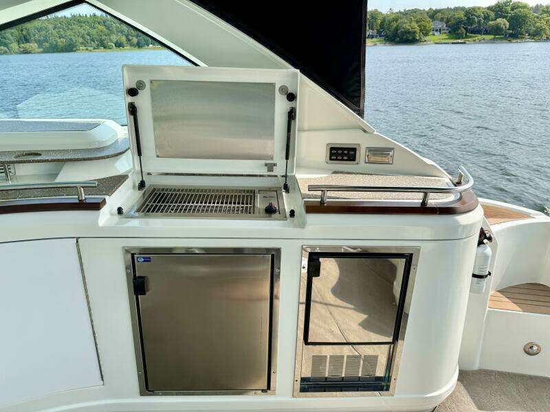 54ft Cruisers Yachts Yacht For Sale