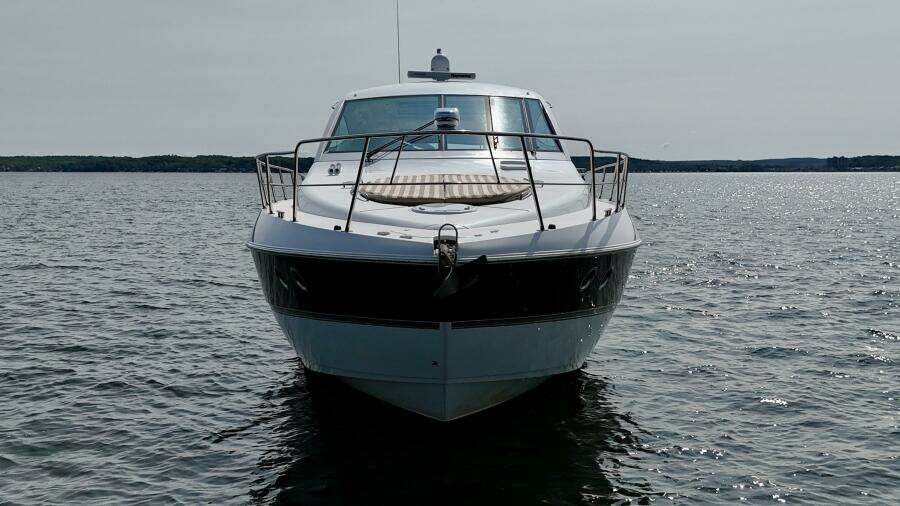 54ft Cruisers Yachts Yacht For Sale