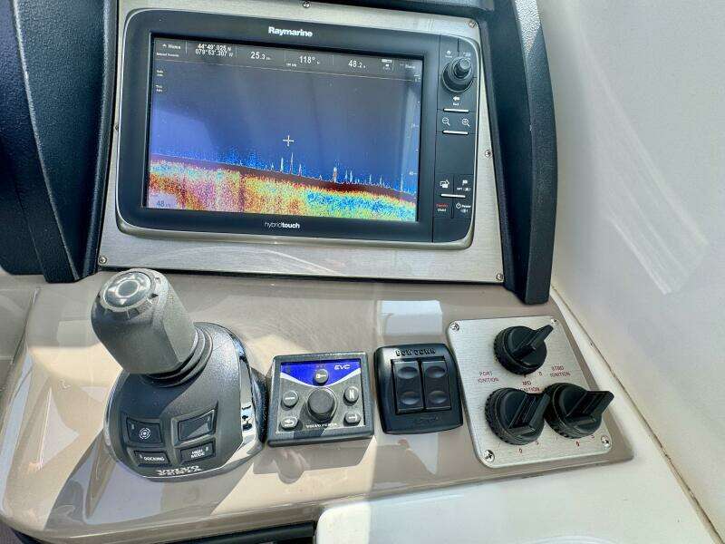 54ft Cruisers Yachts Yacht For Sale