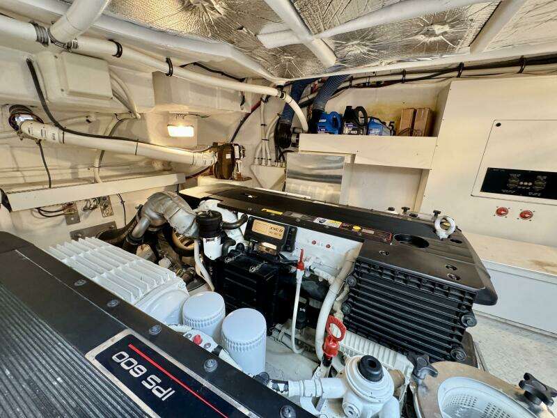 54ft Cruisers Yachts Yacht For Sale