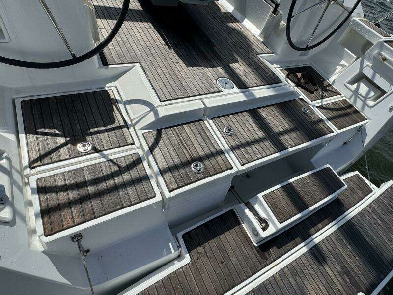 Hanuman 45ft Beneteau Yacht For Sale