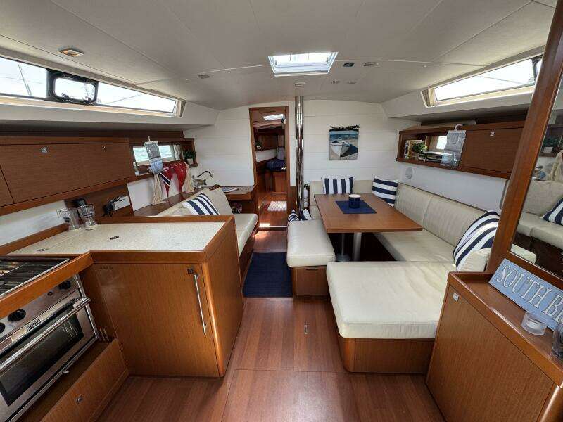 Hanuman 45ft Beneteau Yacht For Sale