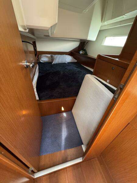 Hanuman 45ft Beneteau Yacht For Sale
