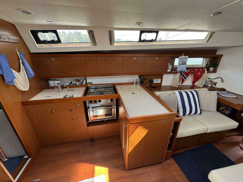 Hanuman 45ft Beneteau Yacht For Sale