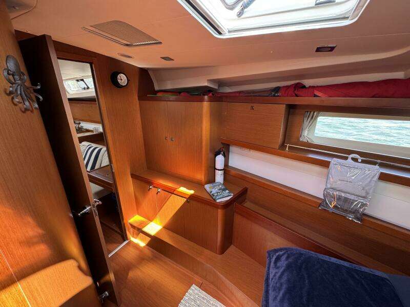 Hanuman 45ft Beneteau Yacht For Sale
