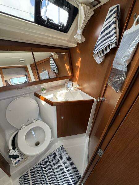 Hanuman 45ft Beneteau Yacht For Sale