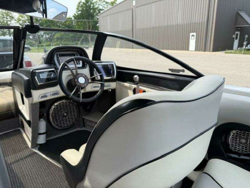 20ft Malibu Yacht For Sale