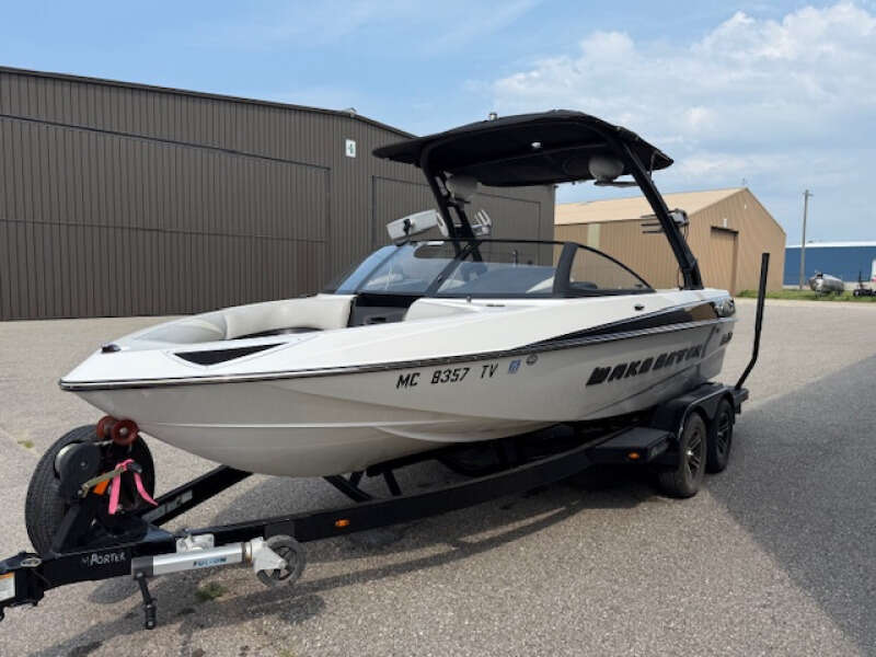 20ft Malibu Yacht For Sale