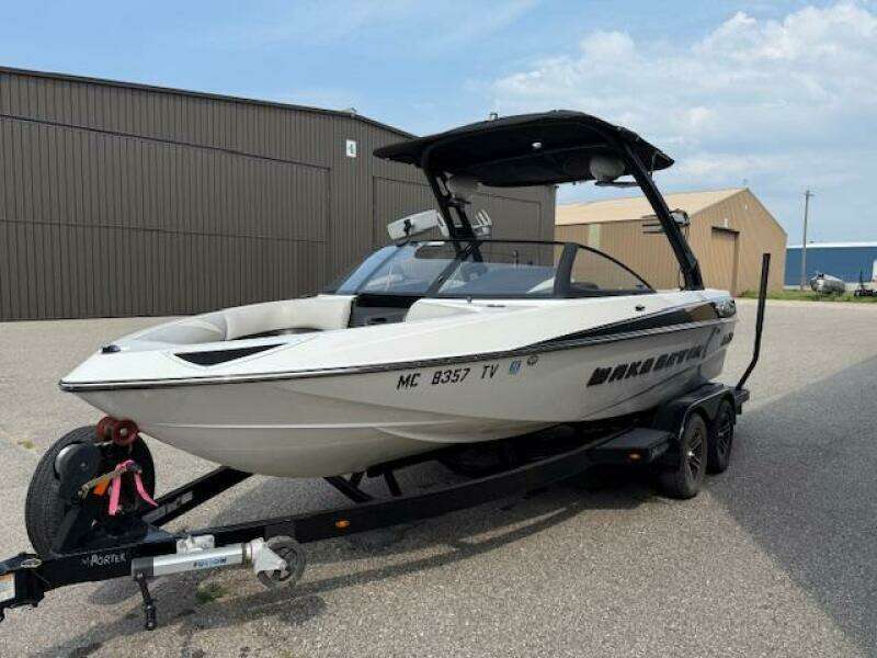20ft Malibu Yacht For Sale